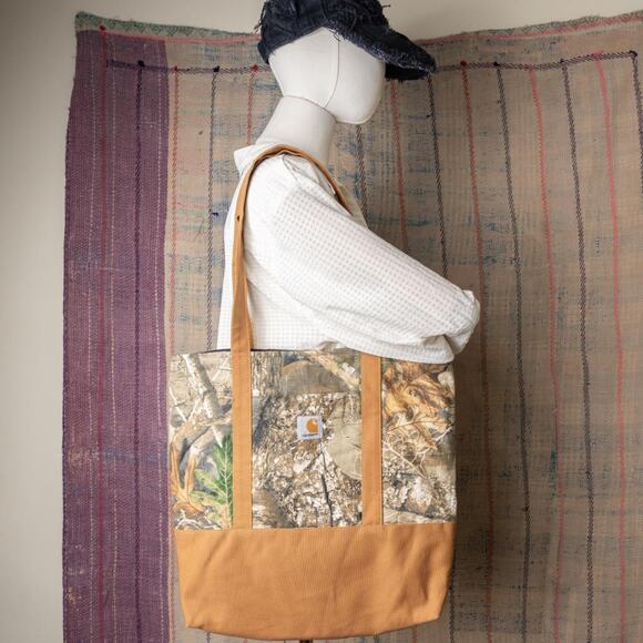 Upcycled handmade carhartt x realtree tote bag - Picture 2 of 7